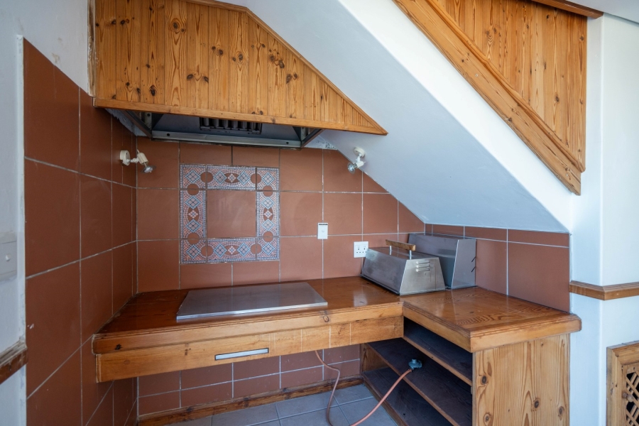 6 Bedroom Property for Sale in East Bank Eastern Cape